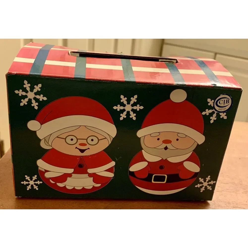 Mesa Home Products Mr. And Mrs. Santa‎ Clause Salt And Pepper Holiday Shakers 3